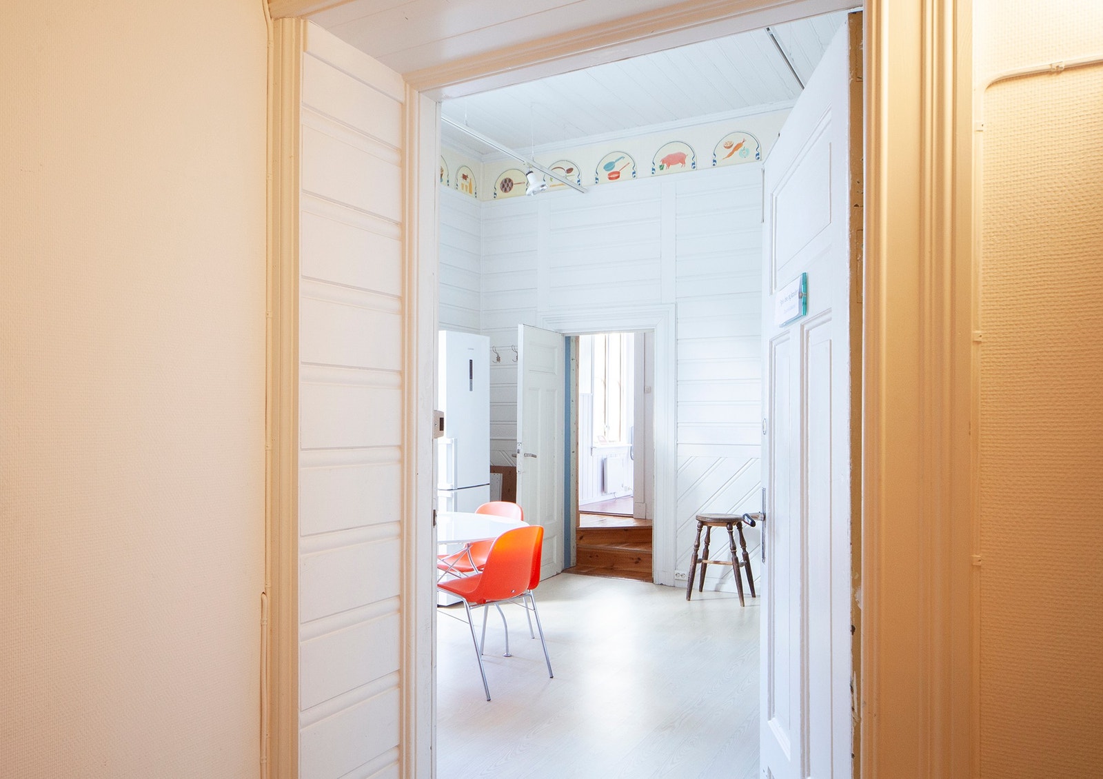 «Kjøkkenhjertet» ligger mellom bygningene og er et rom som binder sammen fellesskapet. Galleribilde