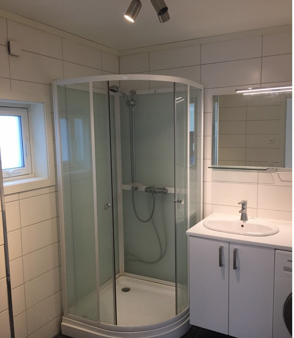 Bad med dusj Galleribilde