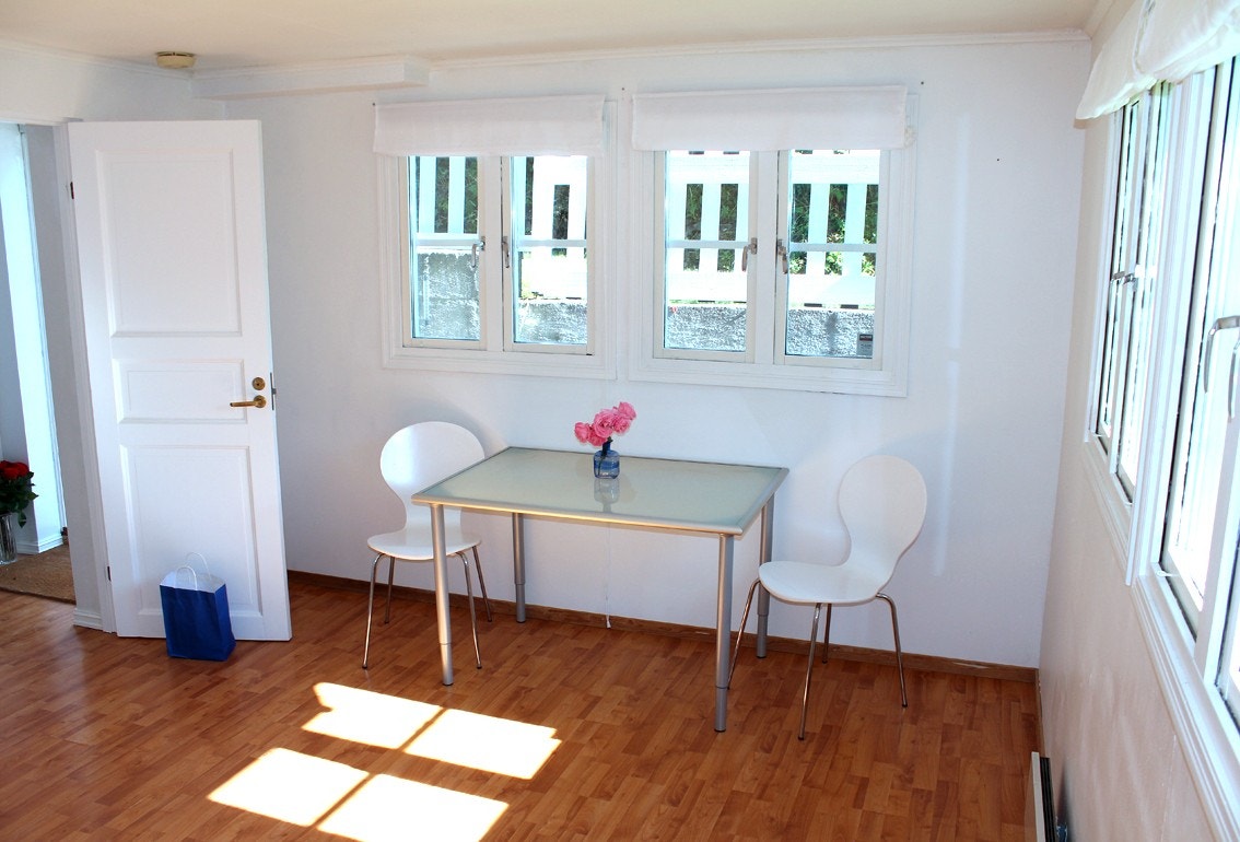 Lys stue med Wi-fi Galleribilde