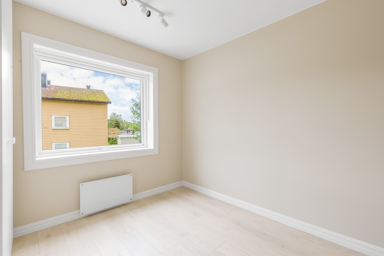 Rom 5 - UTLEID Galleribilde