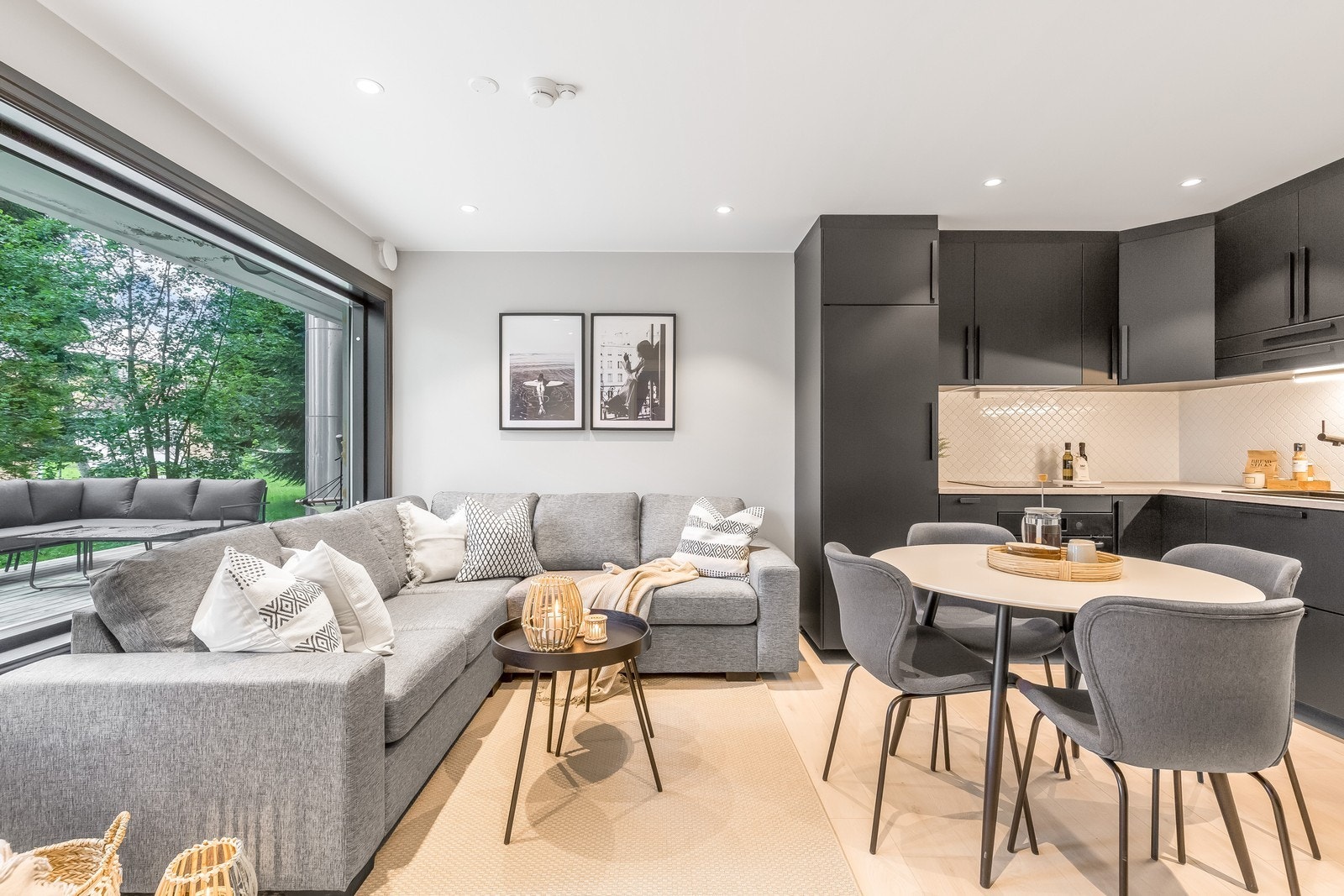 Stue/kjøkken Galleribilde