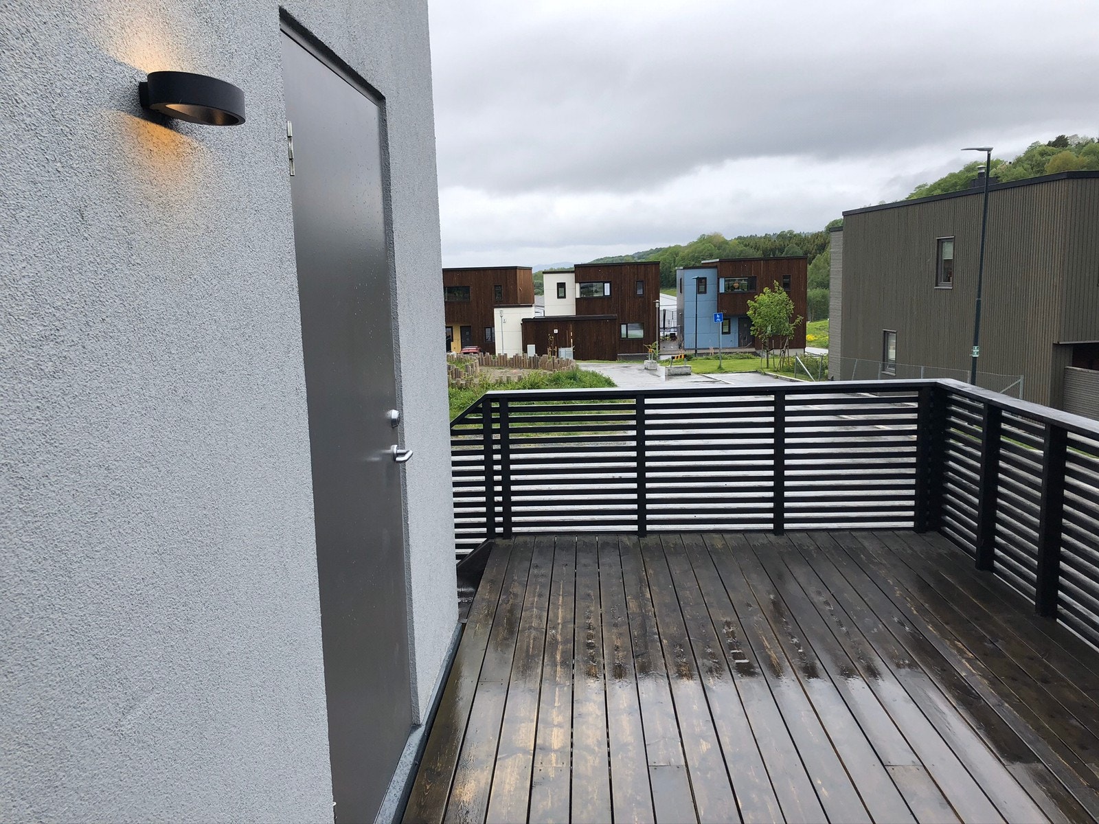 Egen veranda ved inngang Galleribilde