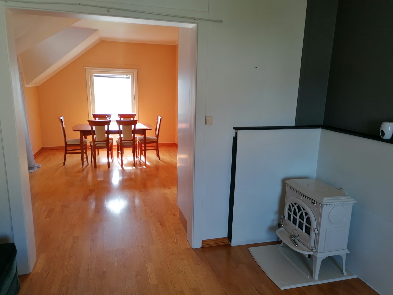 Stue mot spisestue Galleribilde