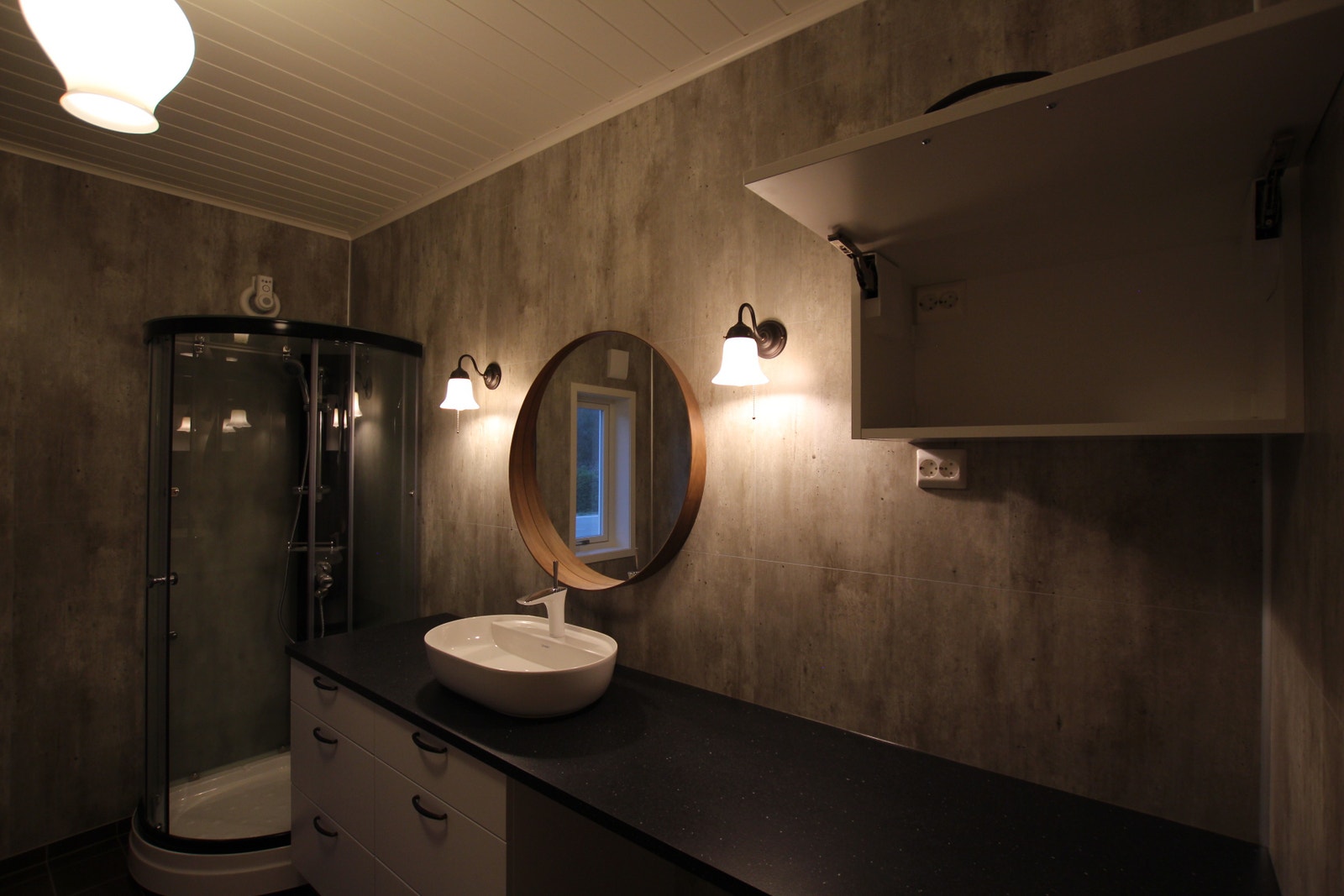 Fossline bad / 230v inni og under skap Galleribilde