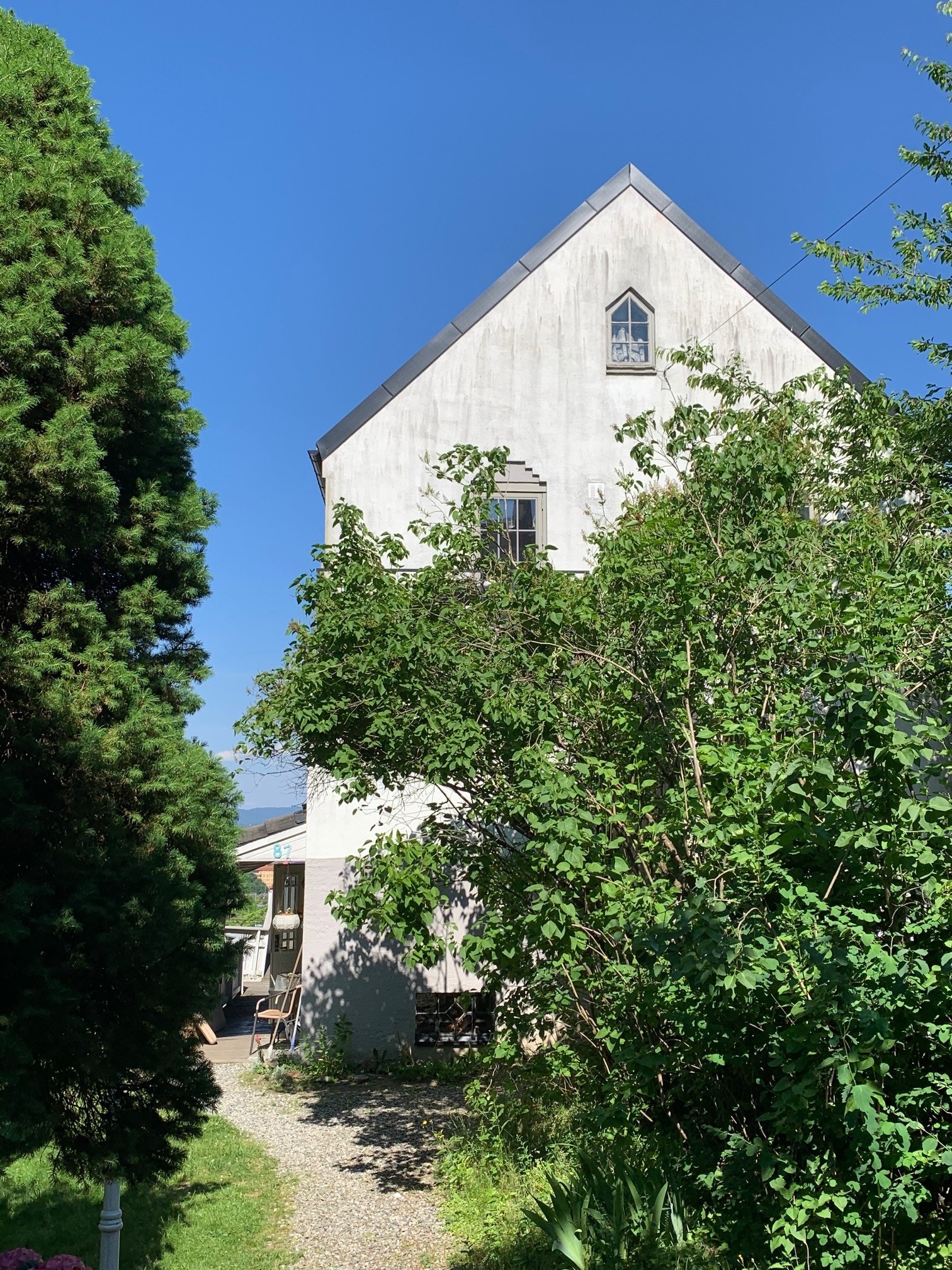 Leiligheten ligger i andre etasje. Galleribilde