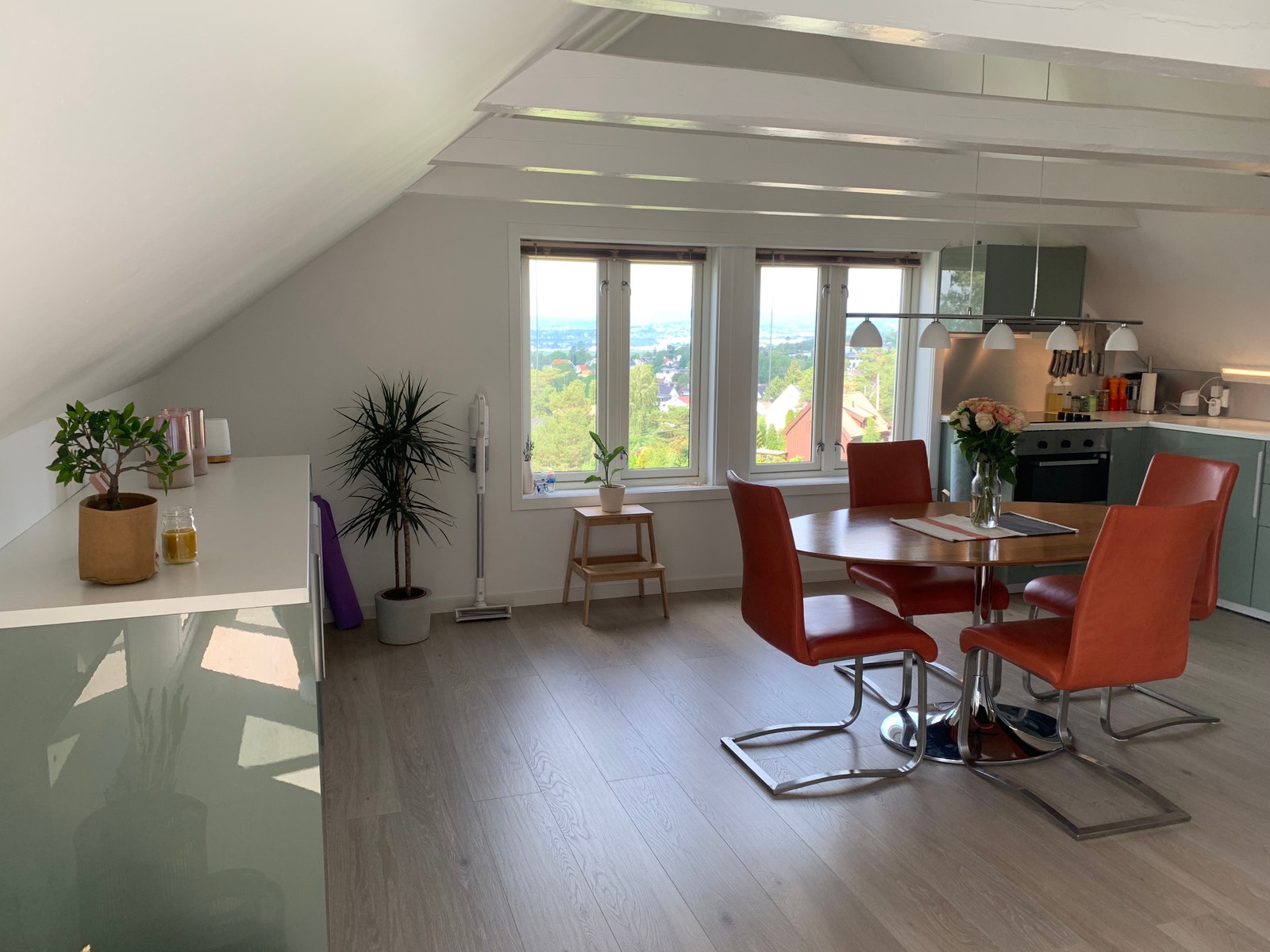 Kjøkken med panoramautsikt Galleribilde