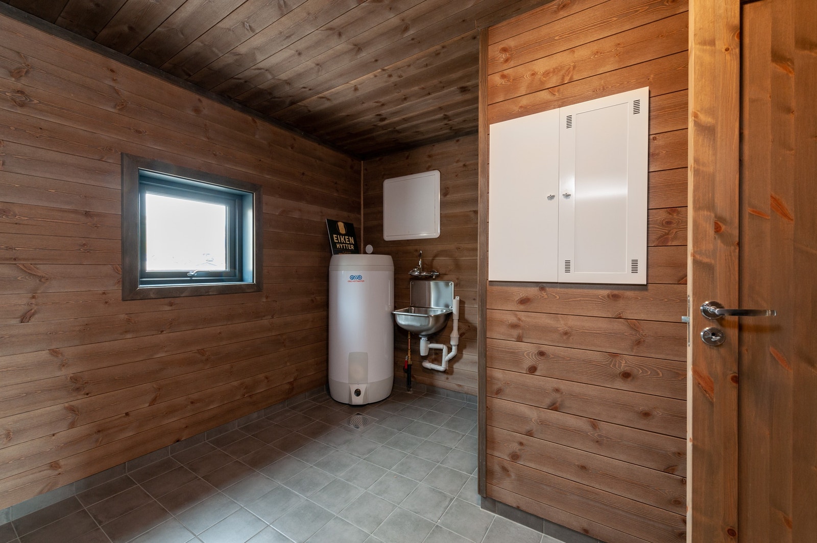 Vaskerom Galleribilde