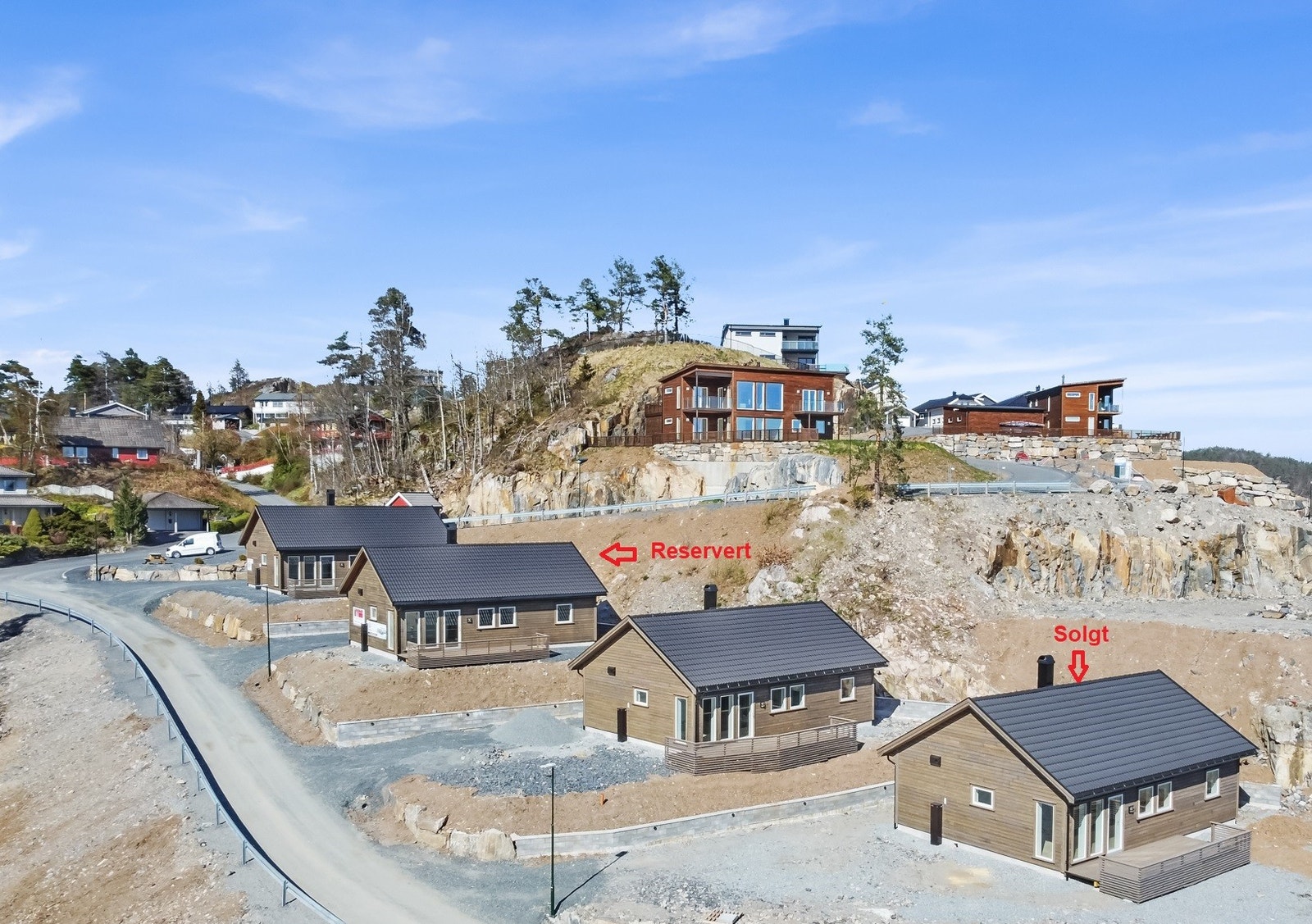 Fire moderne eneboliger Galleribilde