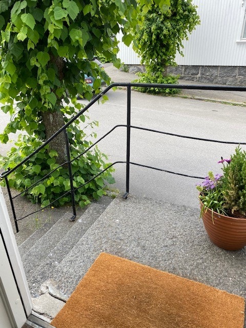 Trapp inn fra gaten Galleribilde