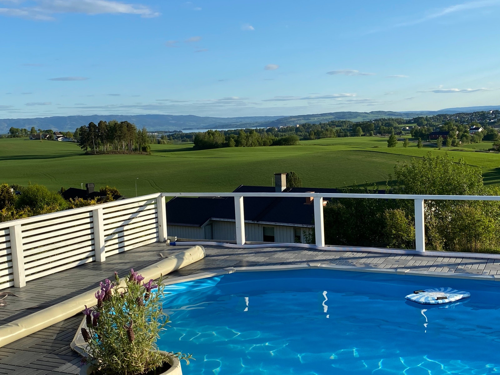 Basseng med utsikt! Galleribilde