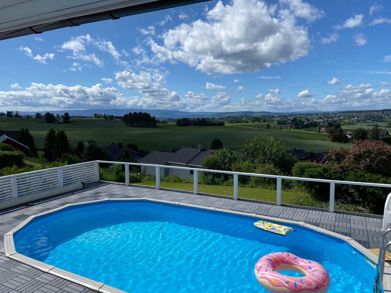 Oppvarmet basseng! Galleribilde