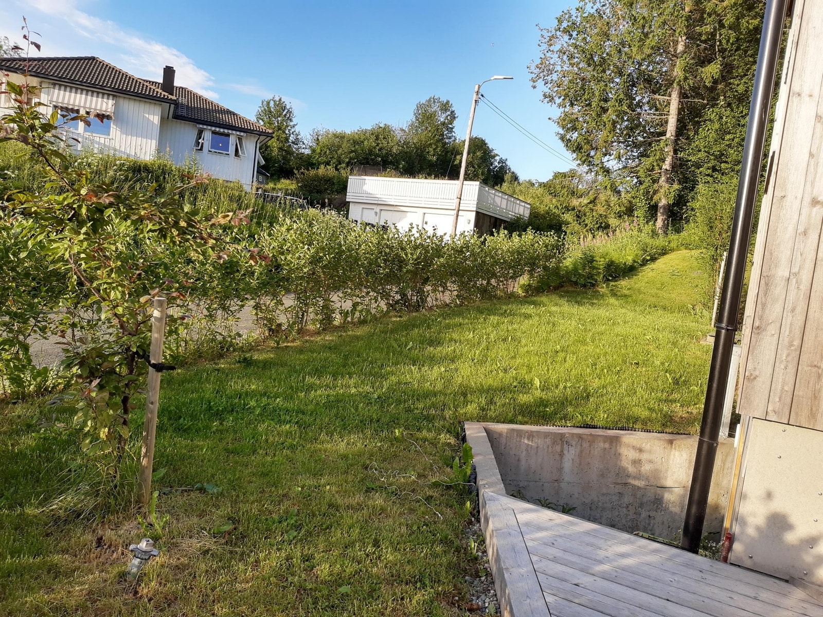 Uteområdet/lysgrav Galleribilde