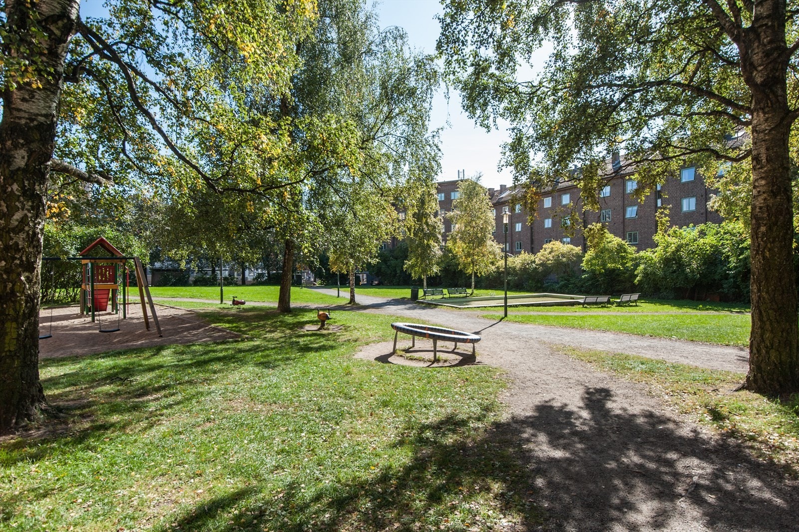 Torshovparken en en grønn lunge i et eller yrende byliv. Galleribilde