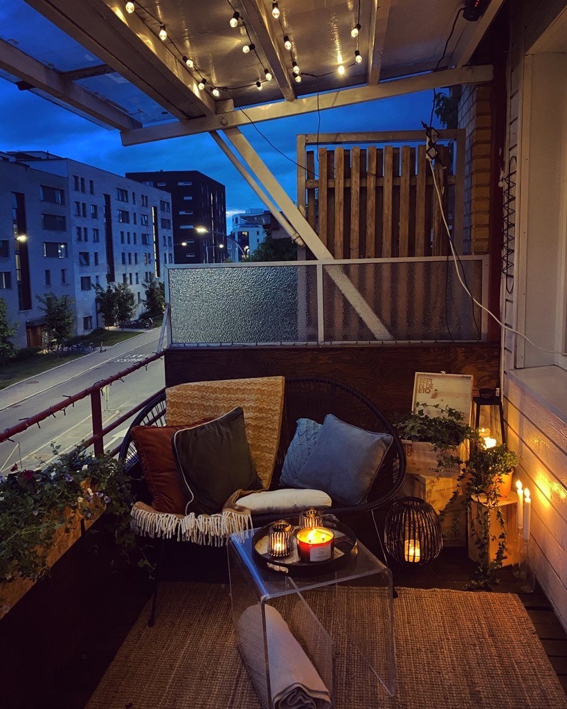 Kveldsstemning på balkongen. Galleribilde