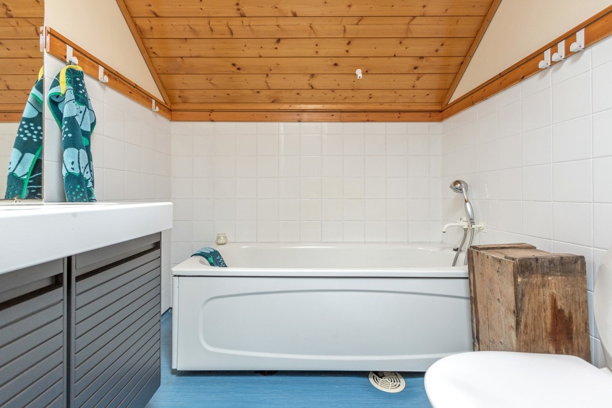 Opprinnelig bad er lokalisert i boligens 2. etasje. Galleribilde