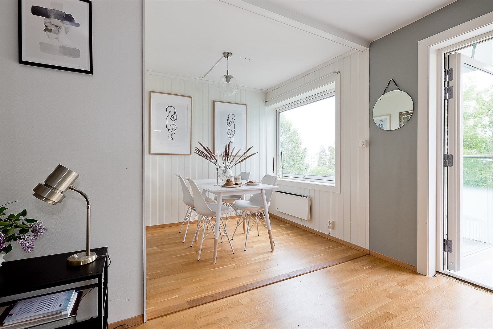 Spisestuen kan alternativt gjøres om til leilighetens 2. soverom ved å sette opp lettvegg med dør ref. alternativ plantegning. Galleribilde