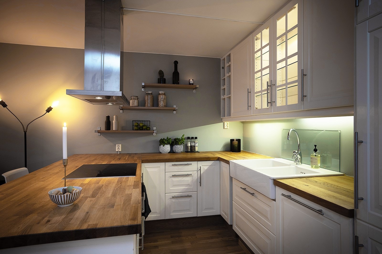 1-29.jpg Galleribilde