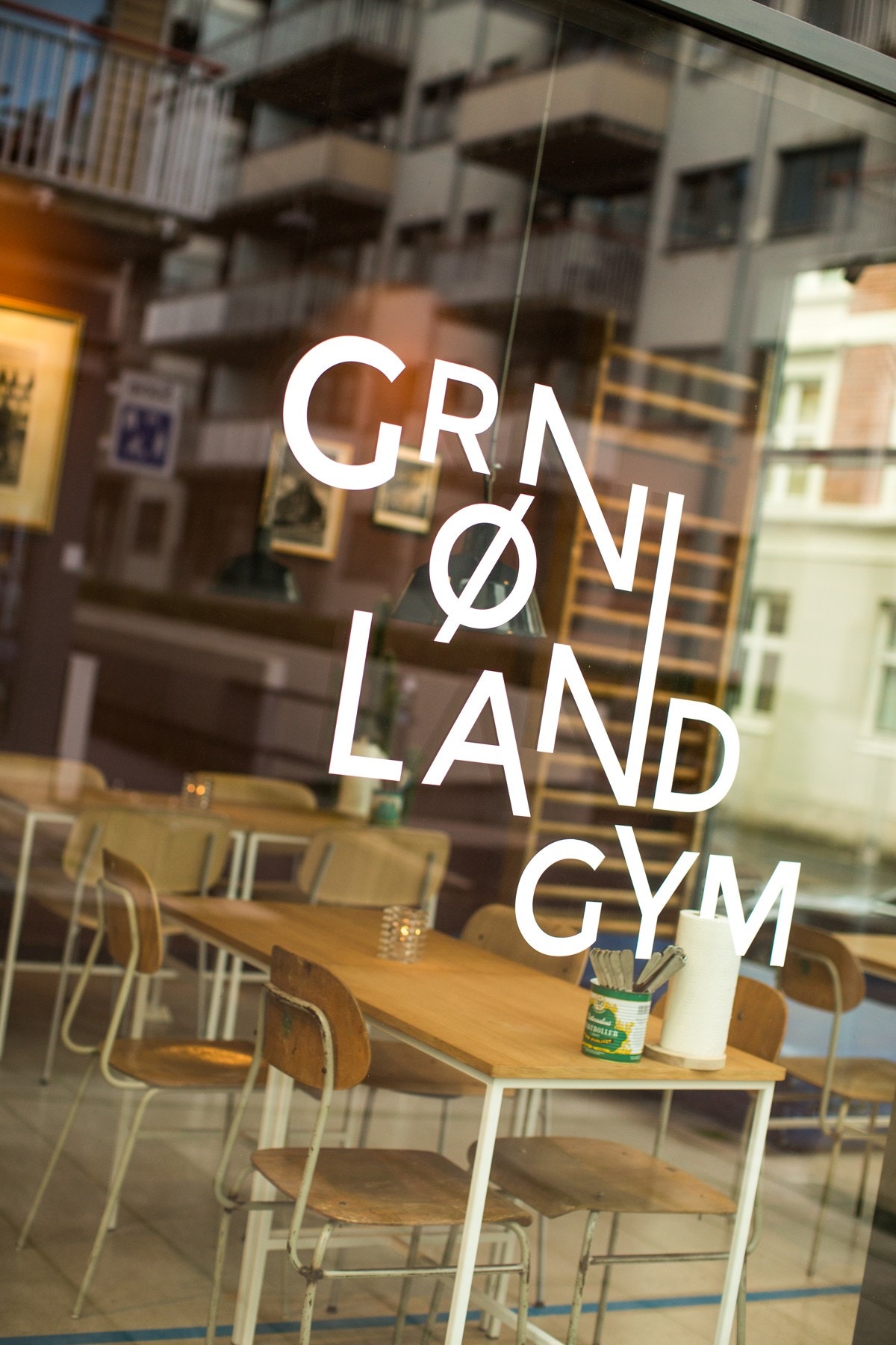 Grønland Gym ligger kun få minutter unna leiligheten og serverer både god mat og drikke! Galleribilde
