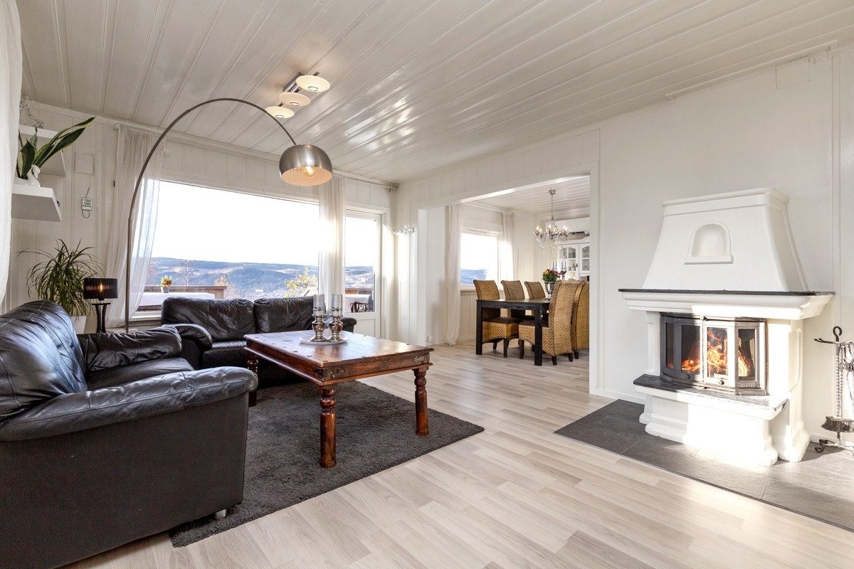 Stuen har ildsted Galleribilde