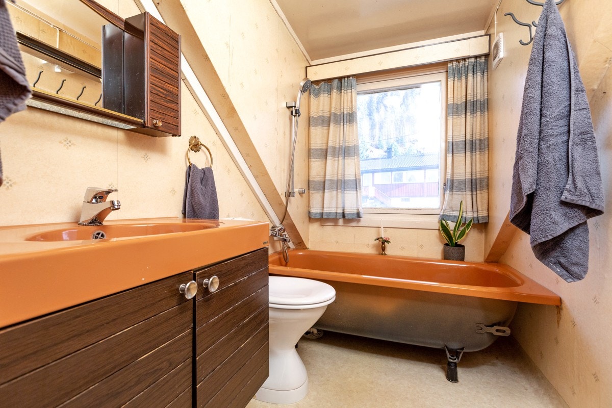 Eldre bad/wc i 2.etg. Galleribilde