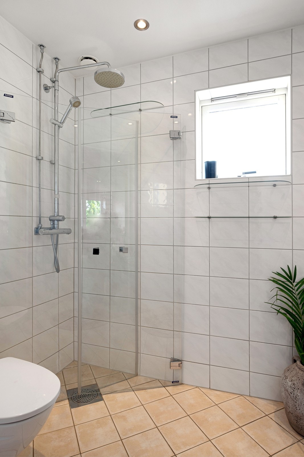 Delikat bad- nyoppusset i 2013 i regi av aksjelaget Galleribilde