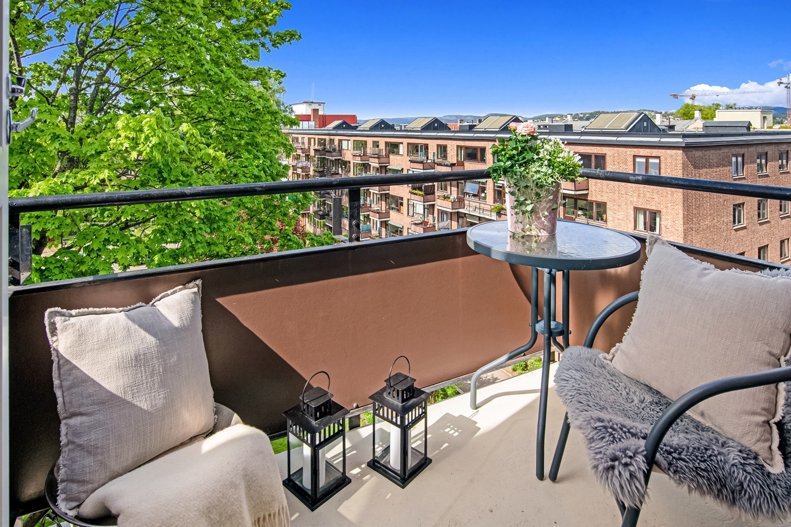 sol fra soloppgang på terrasse til solnedgang på balkong Galleribilde