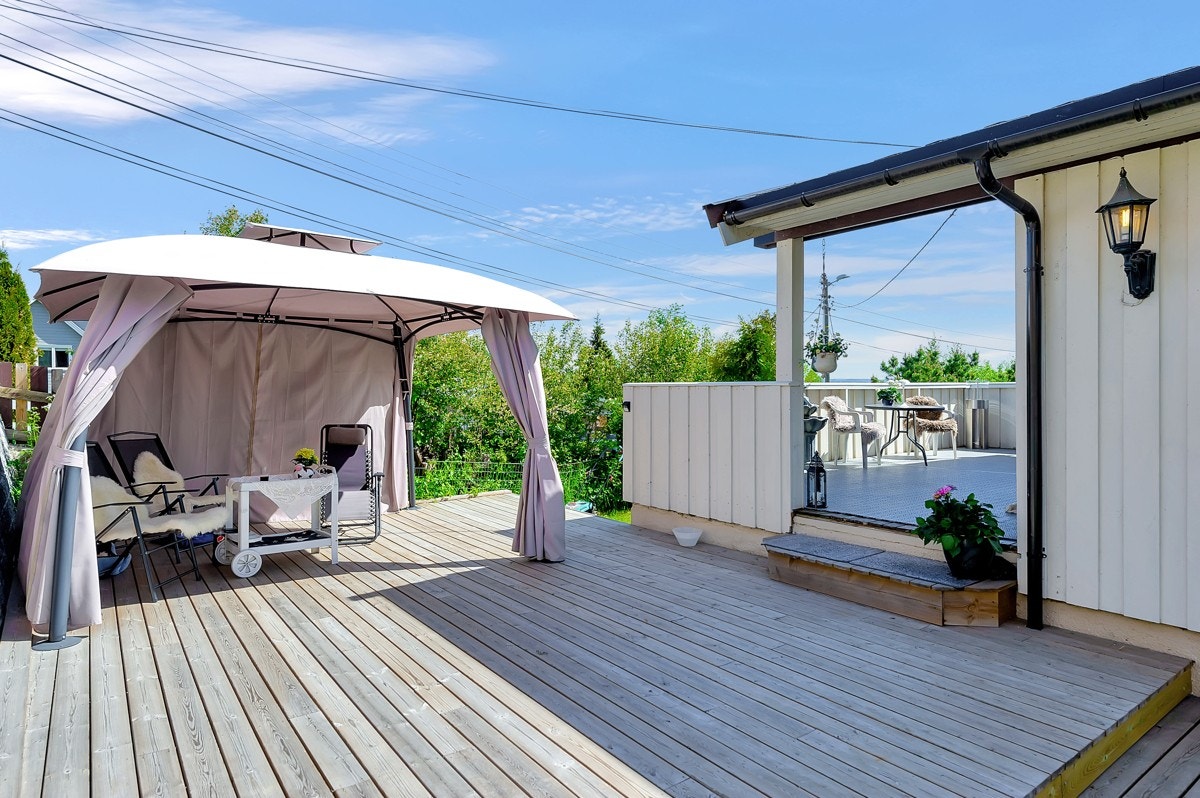 Boligen har flere flotte uteplasser Galleribilde