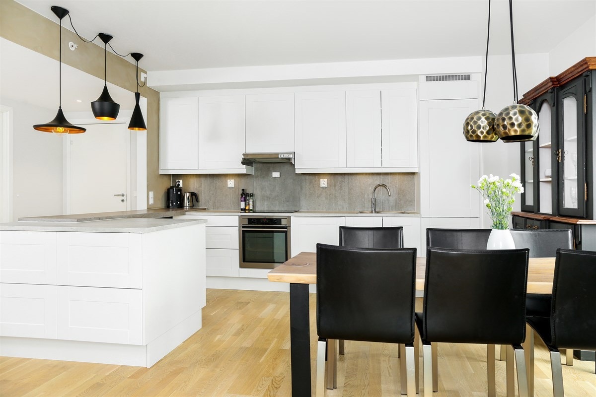 God plass til spisebord Galleribilde