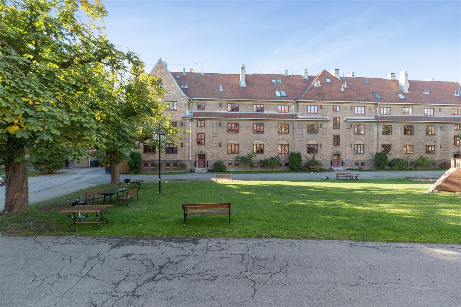 Flotte, parkmessig opparbeidede fellesarealer. Galleribilde