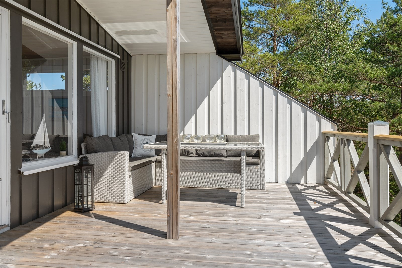 Verandaen er på ca. 43 kvm. Galleribilde
