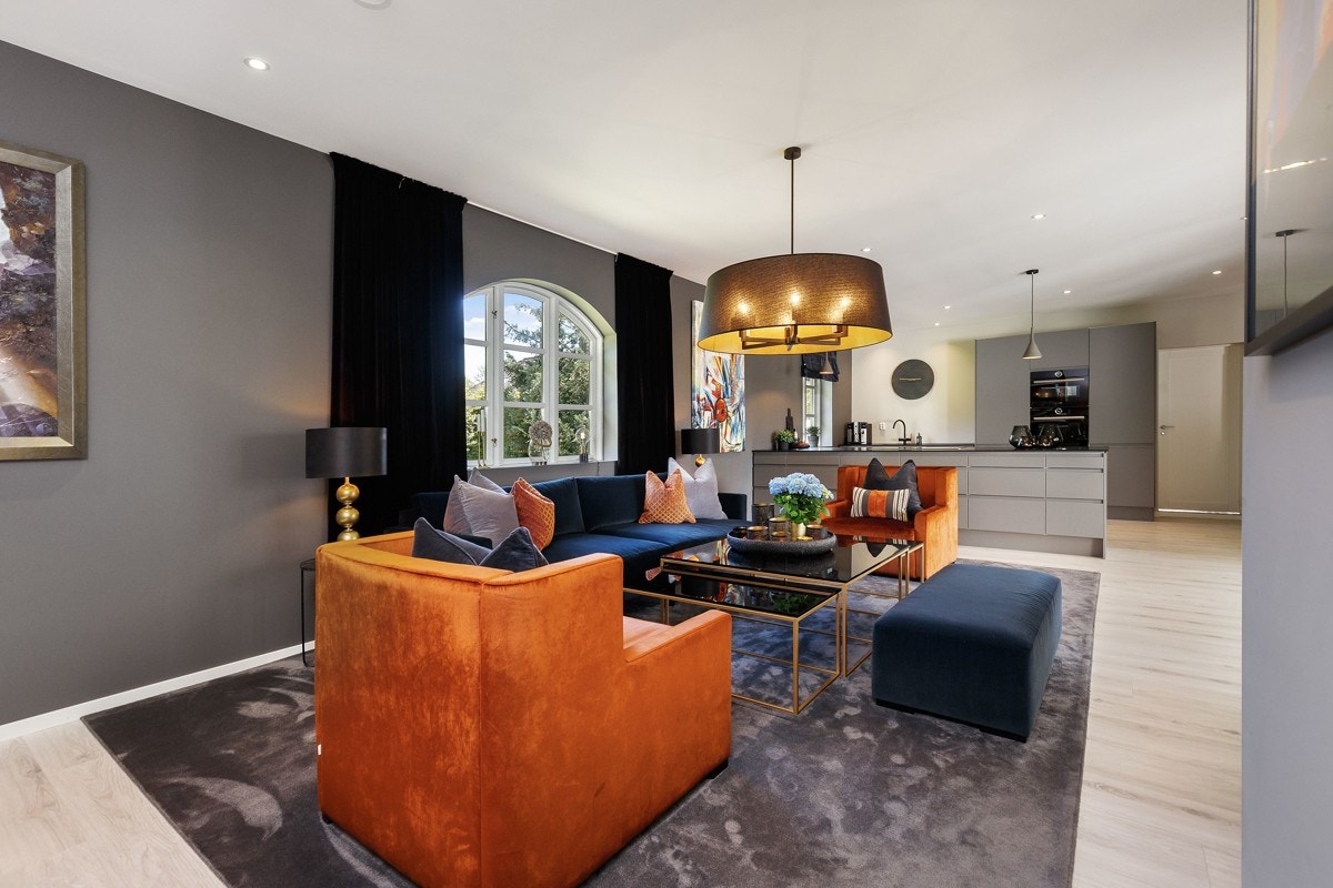 Rommet har god størrelse og byr på flere møbleringsmuligheter. Galleribilde