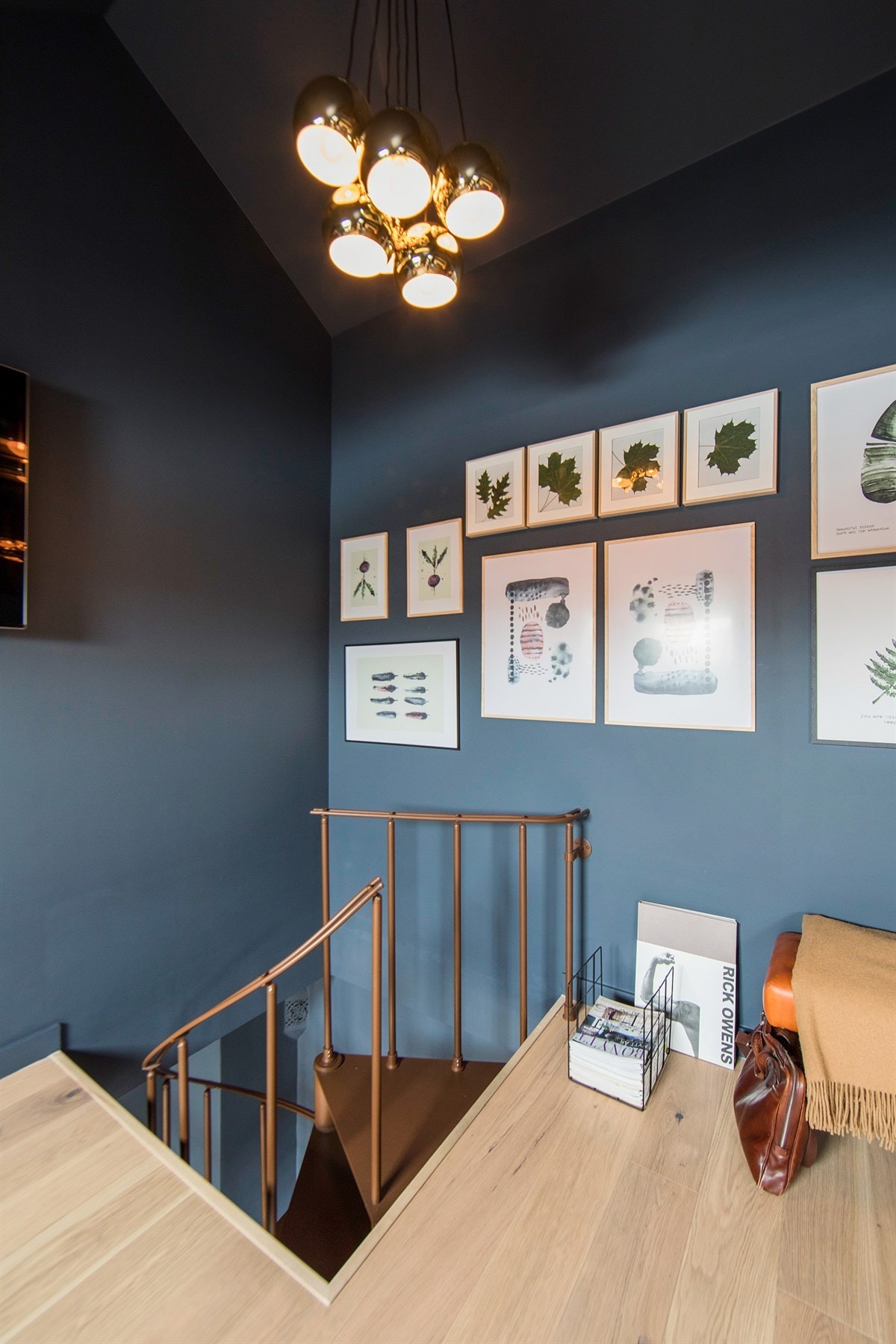 Elegant vindeltrapp fra hovedsoverommet Galleribilde