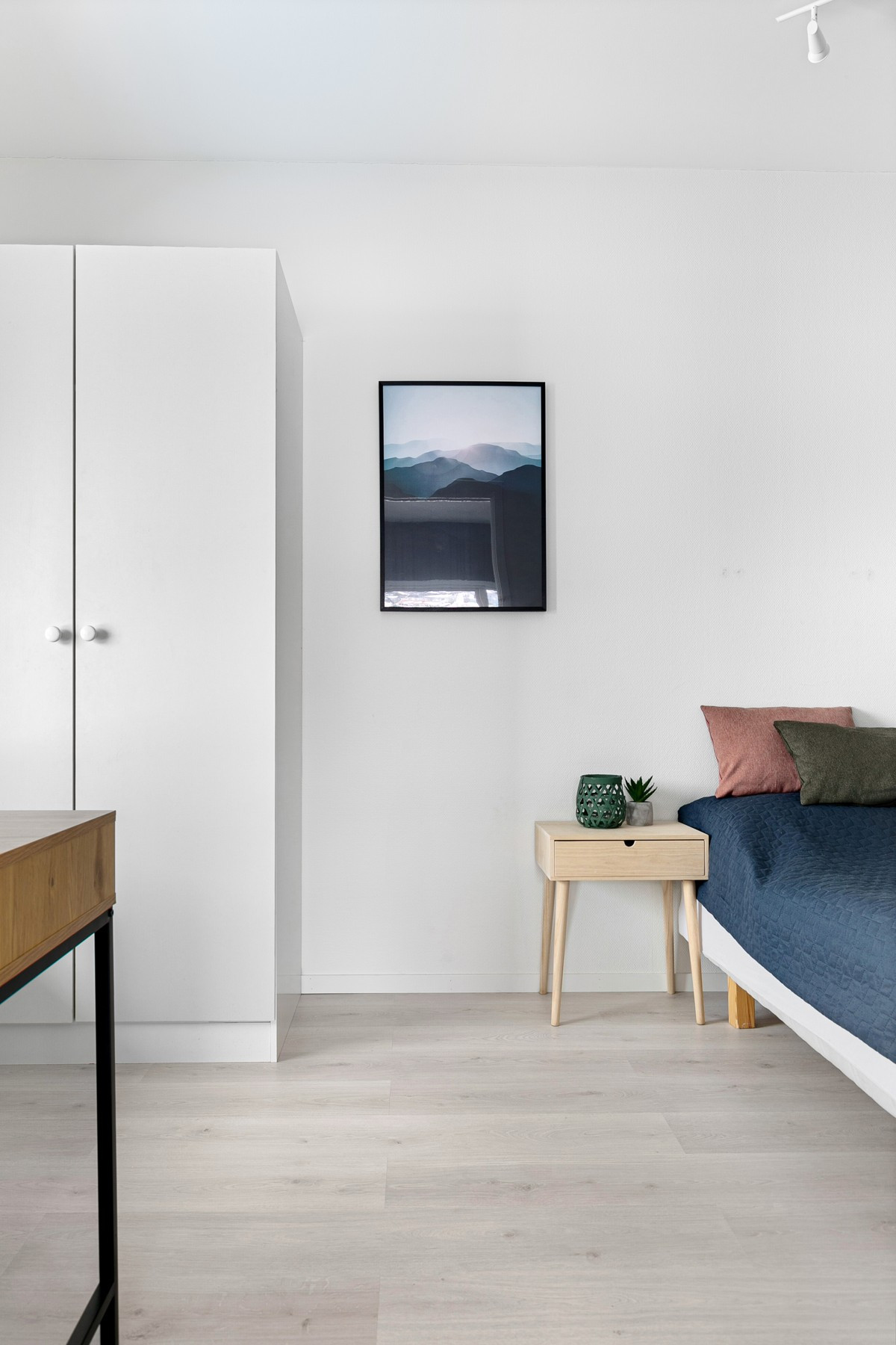 Soverom 3 kan fint brukes som et mindre soverom eller egner seg godt som kontor / disponibelt rom