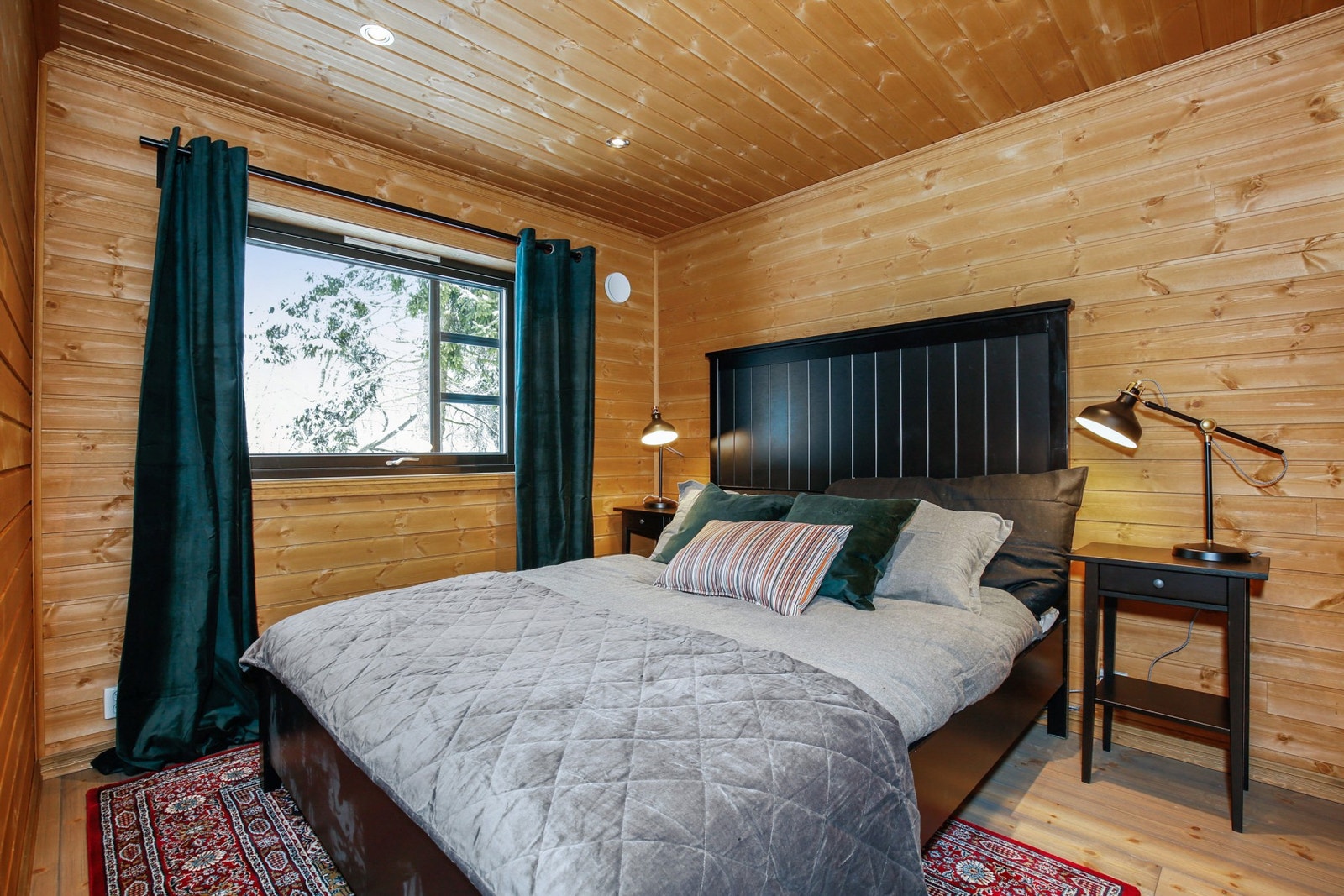 Midthø visningshytte på Norsk Hyttesenter (foto). Galleribilde