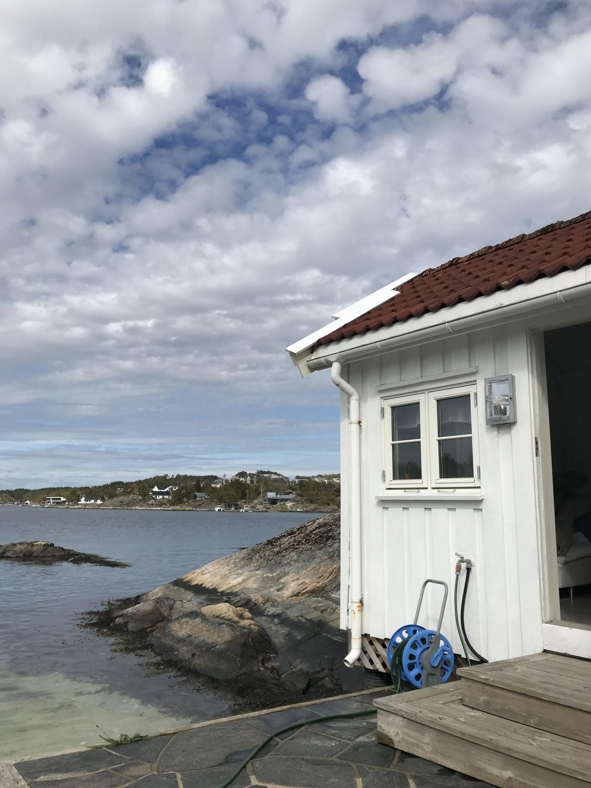 Fra den lille sjøbua Galleribilde
