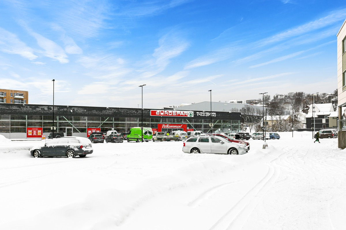 Umiddelbar nærhet til nyetablert dagligvarebutikk (Eurospar)