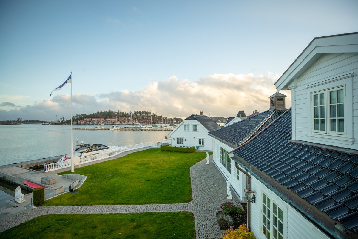 Utsyn mot øst fra balkong! Galleribilde