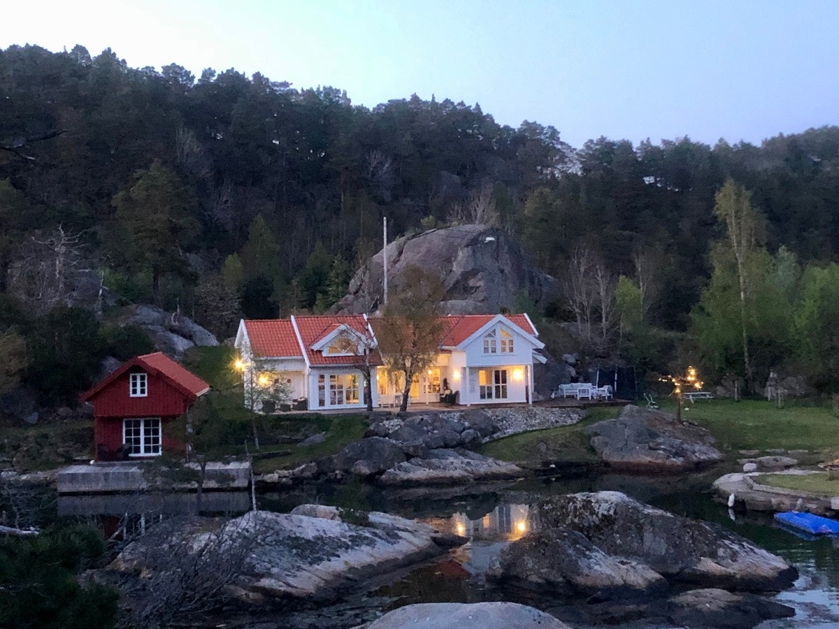 Eiendomsmegler Jon A Røsstad presenterer Hummerviga 21 Galleribilde