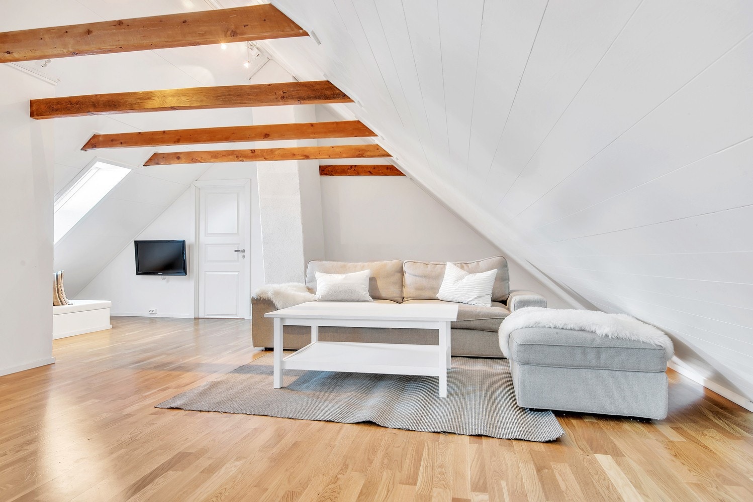 Ypperlig loftstue som egner seg godt for avslapping og vennebesøk. Galleribilde