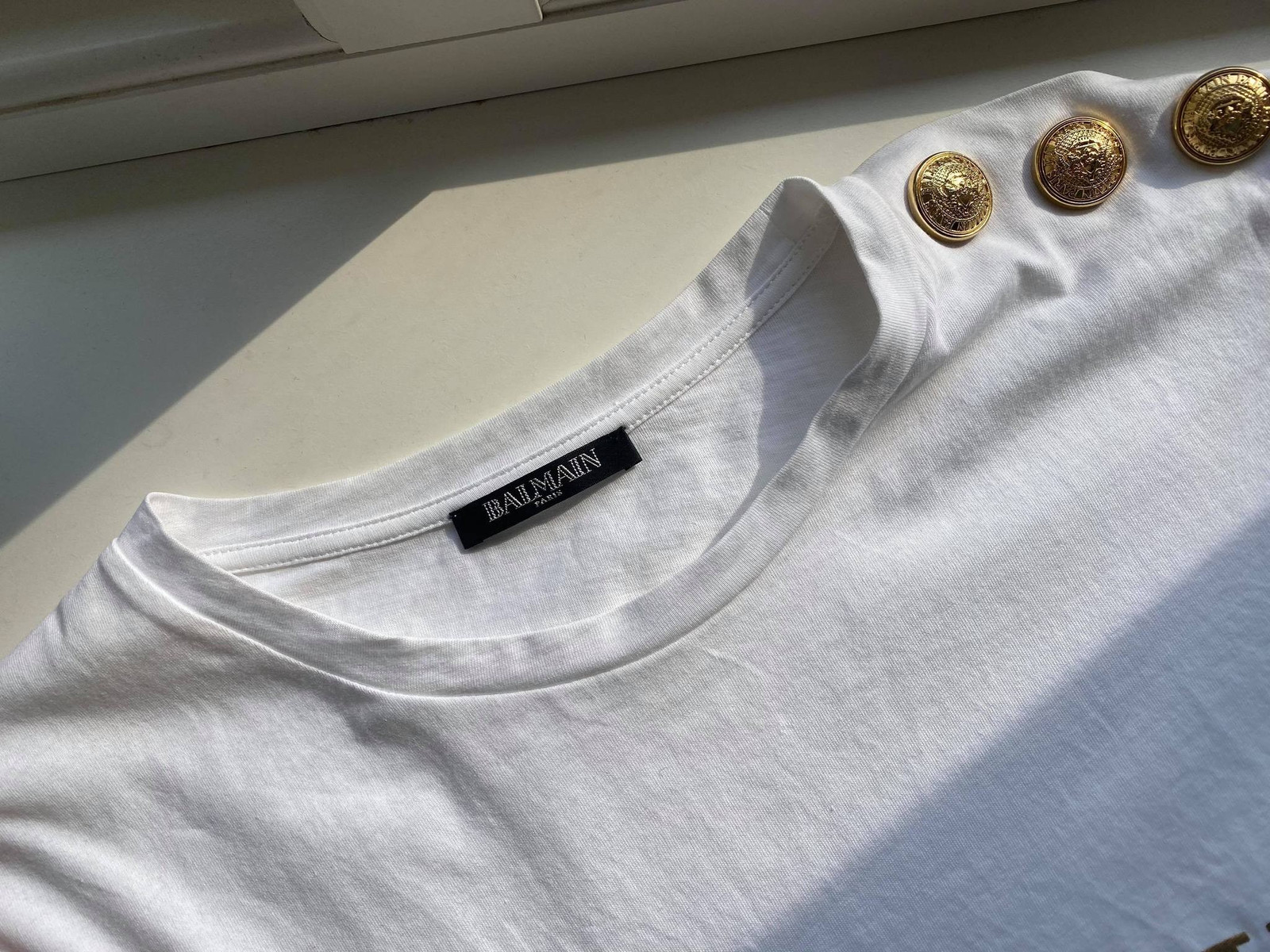 Balmain logo print t skjorte | FINN.no Balmain logo print t skjorte M – Ri'find
