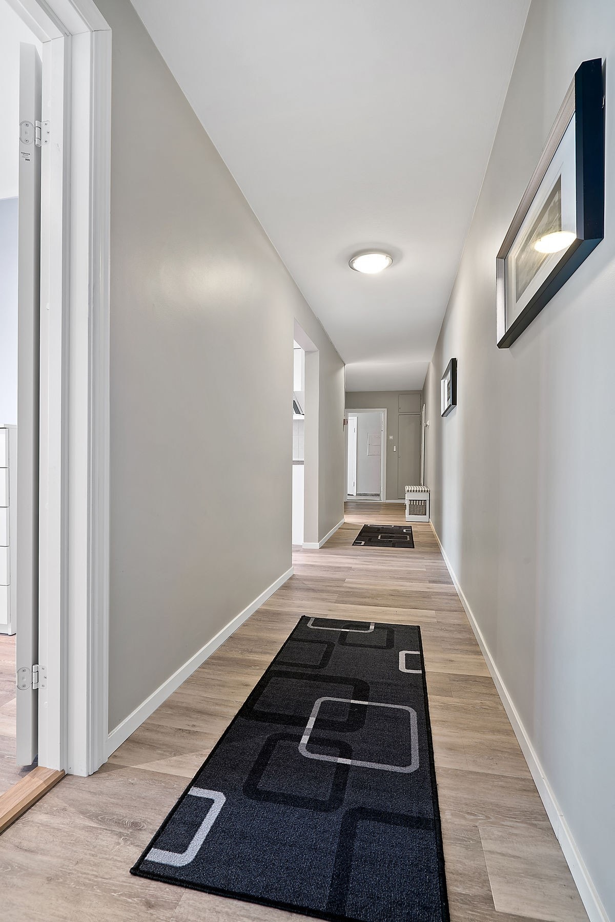 Entre / Gang i leilighet Galleribilde