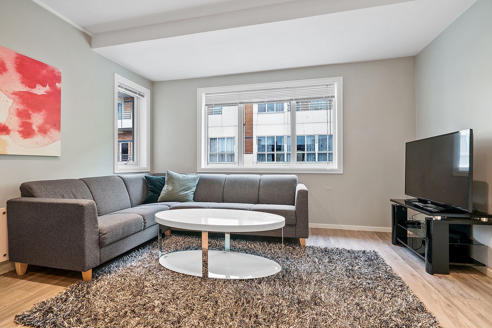 Stue kjøkken i leilighet Galleribilde