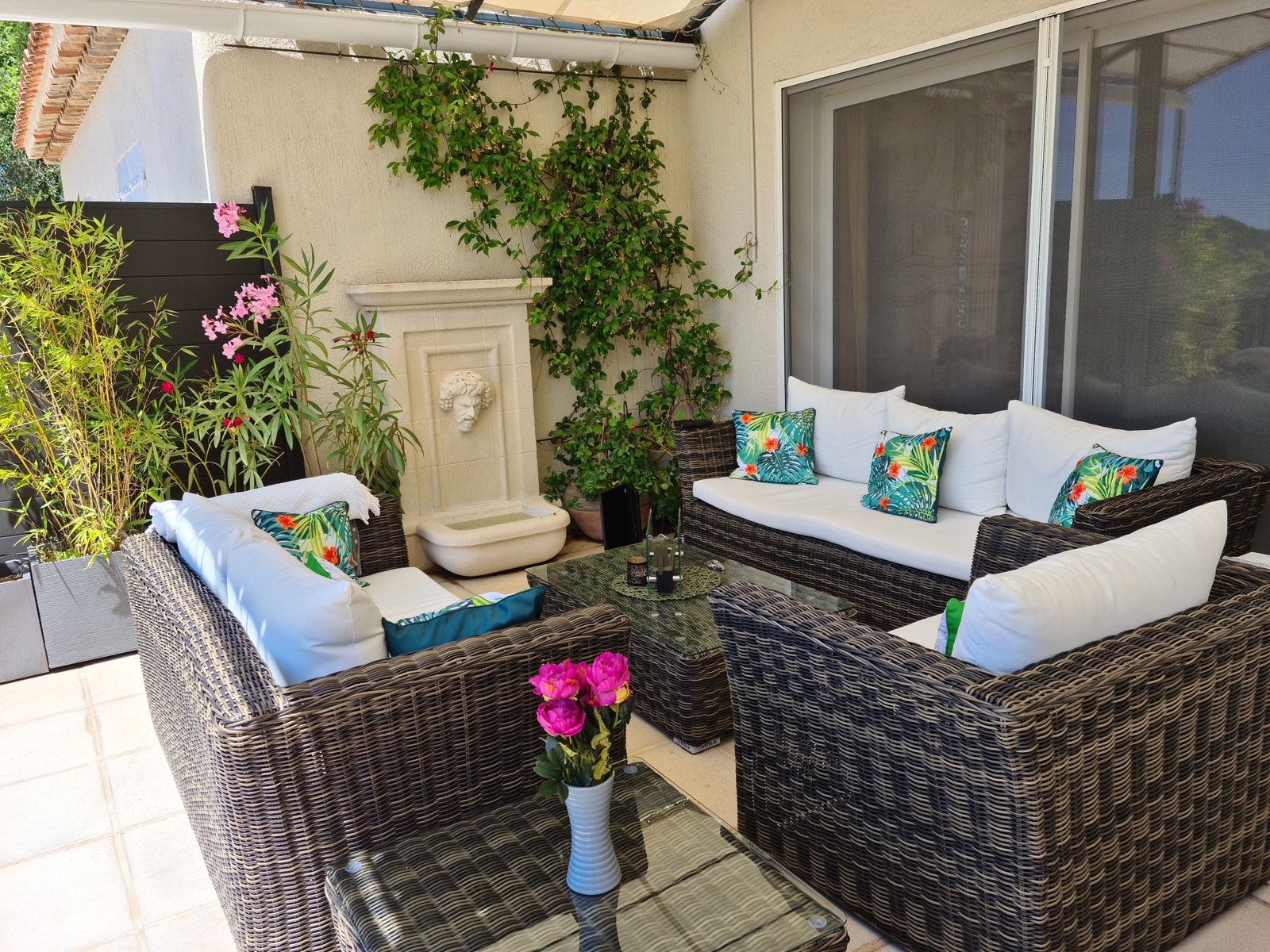 Ny salong ute mot Baccus fontenen Galleribilde