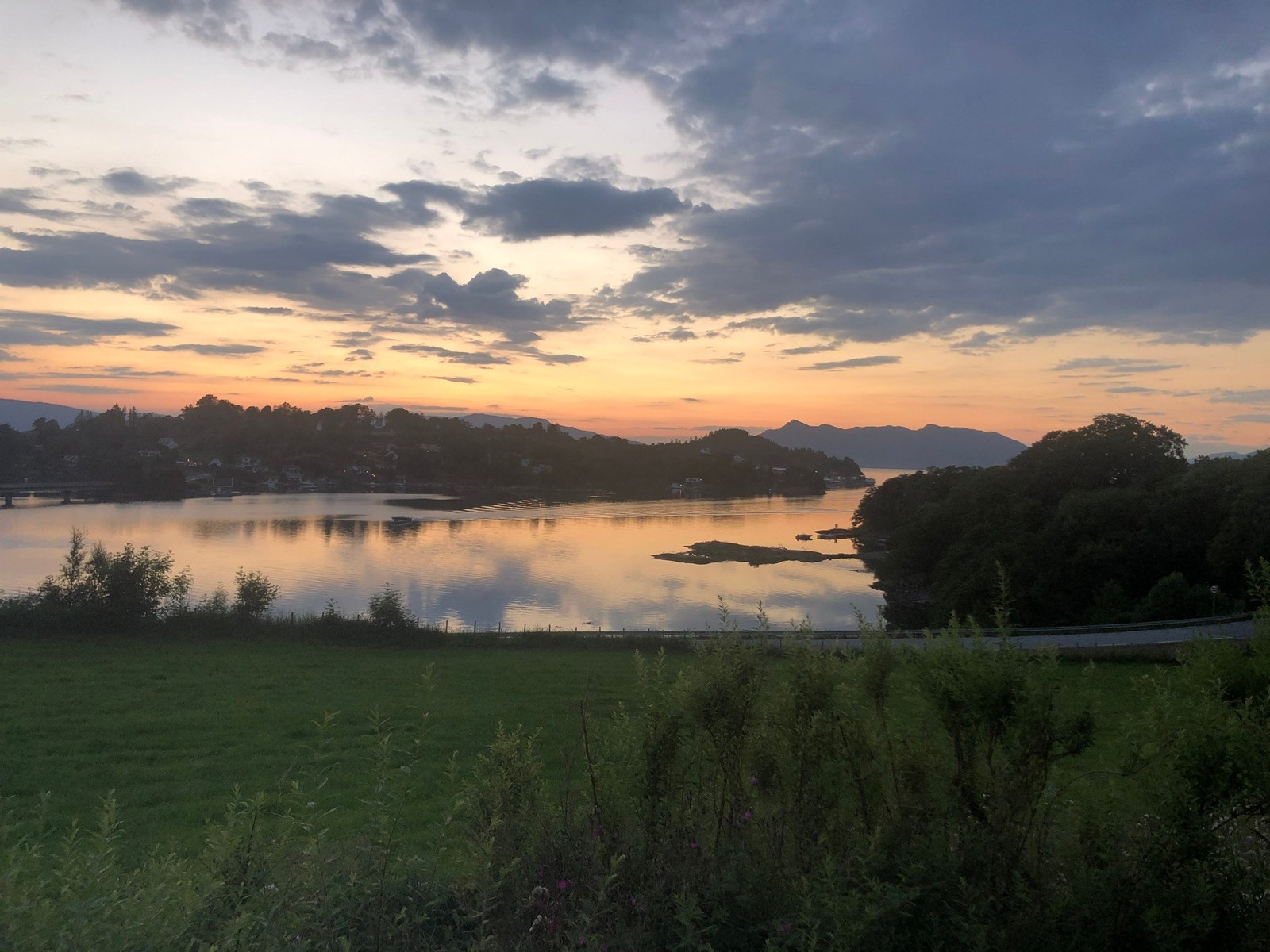 Utsikt fra hage Galleribilde