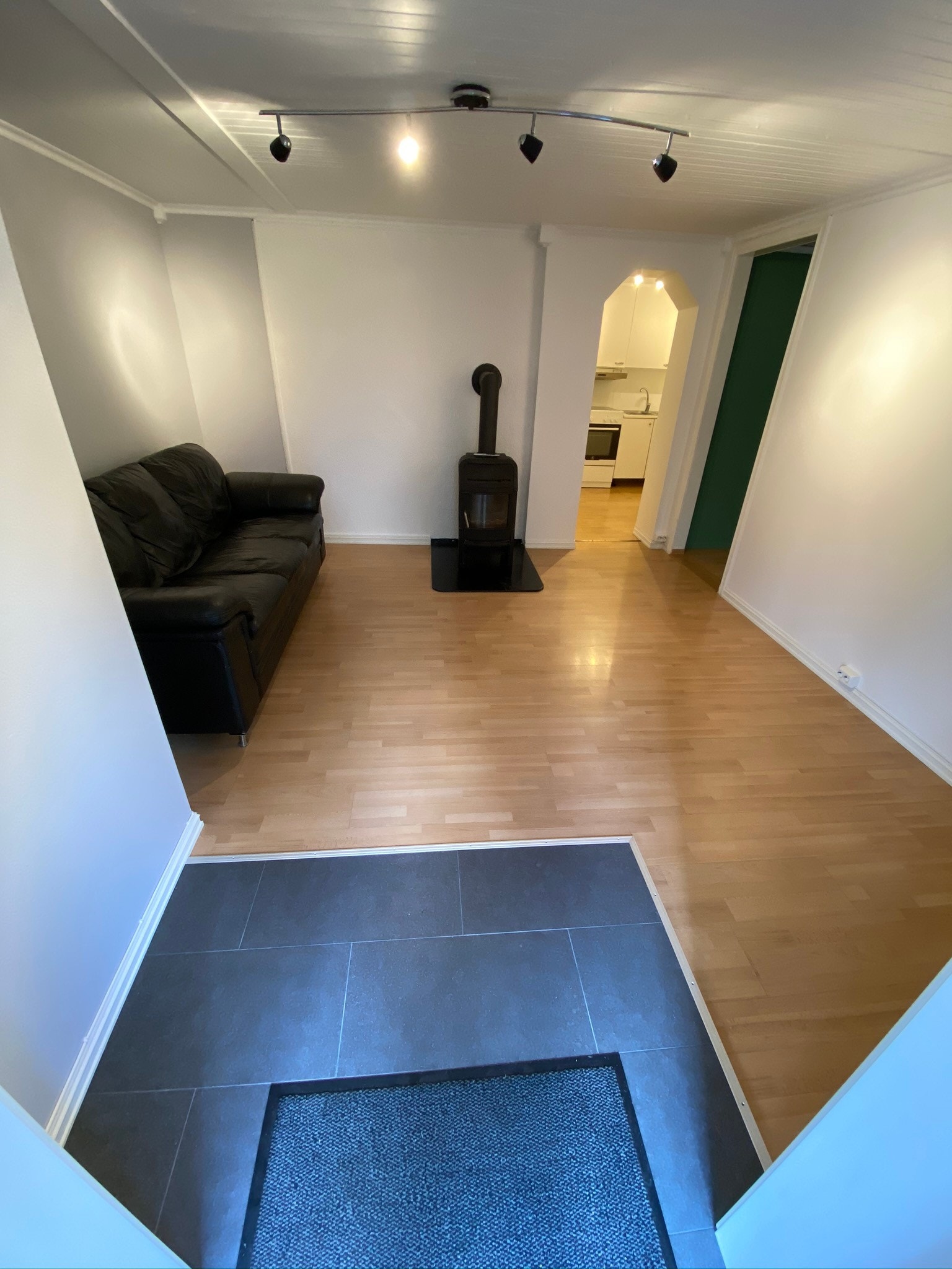 Koselig stue med peis Galleribilde