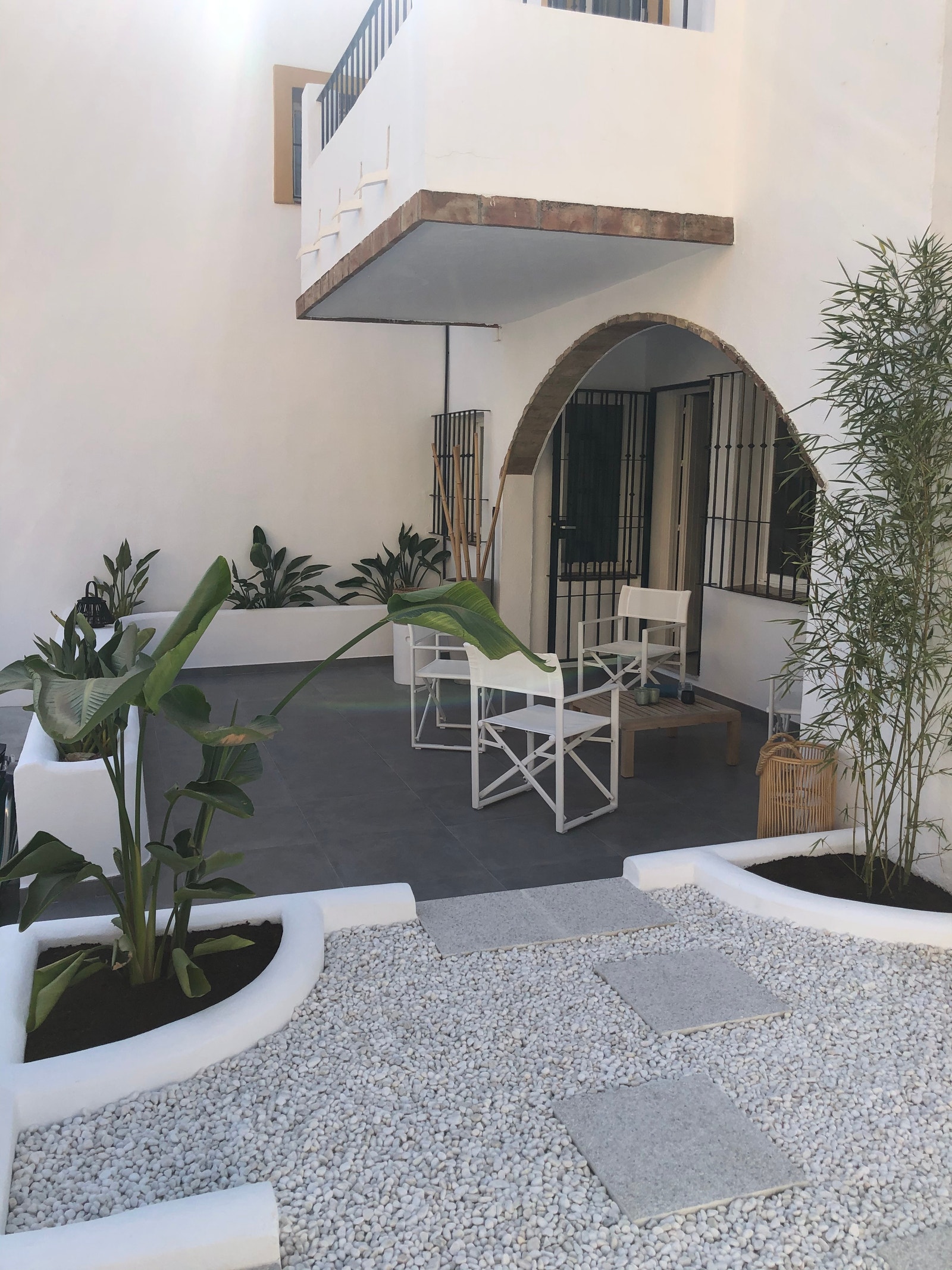 Terrasse foran huset Galleribilde