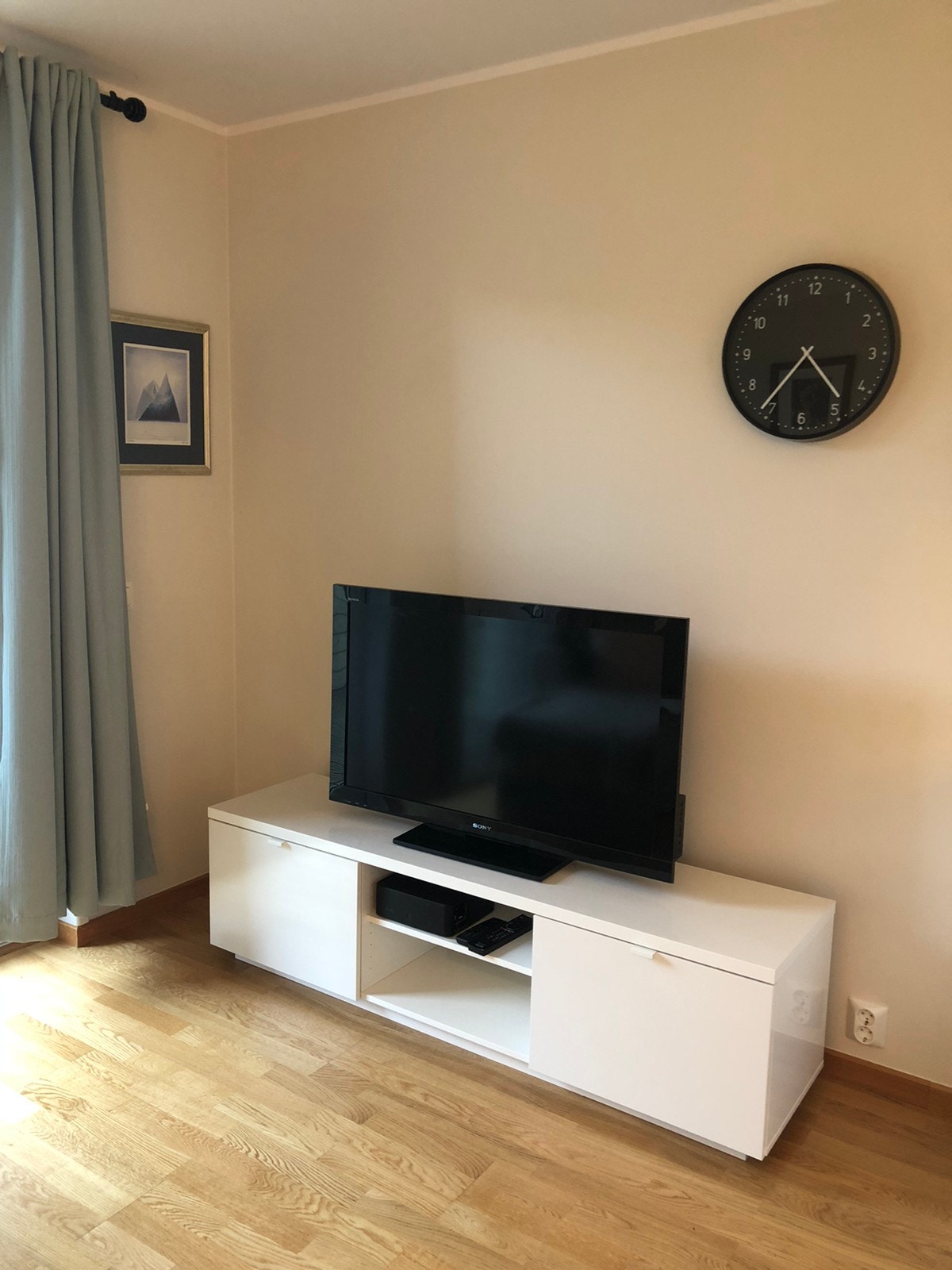 Fullt møblert, internett og TV m/ kabel-tv. Galleribilde