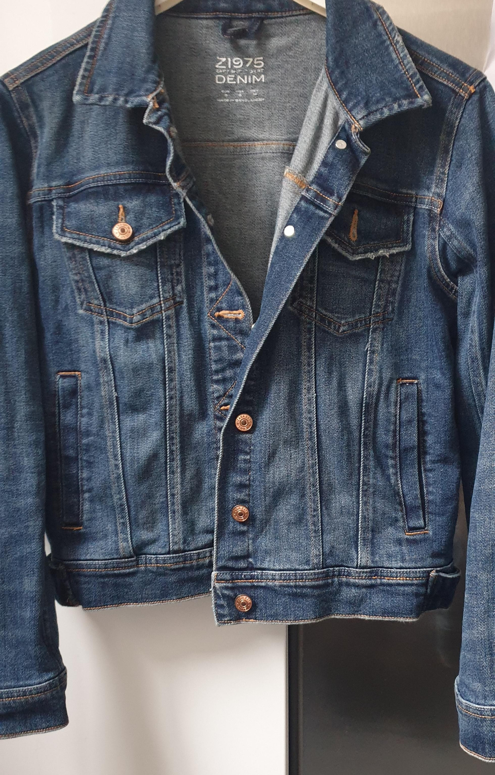 Zara jeansjakke str S | FINN.no Jeansjakke fra Zara str 128 | FINN.no
