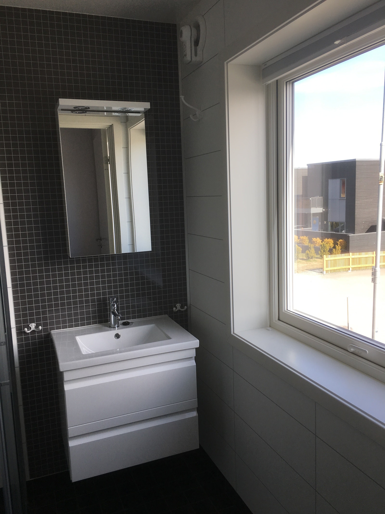 Bad med flis/varmekabler (1. etasje) Galleribilde