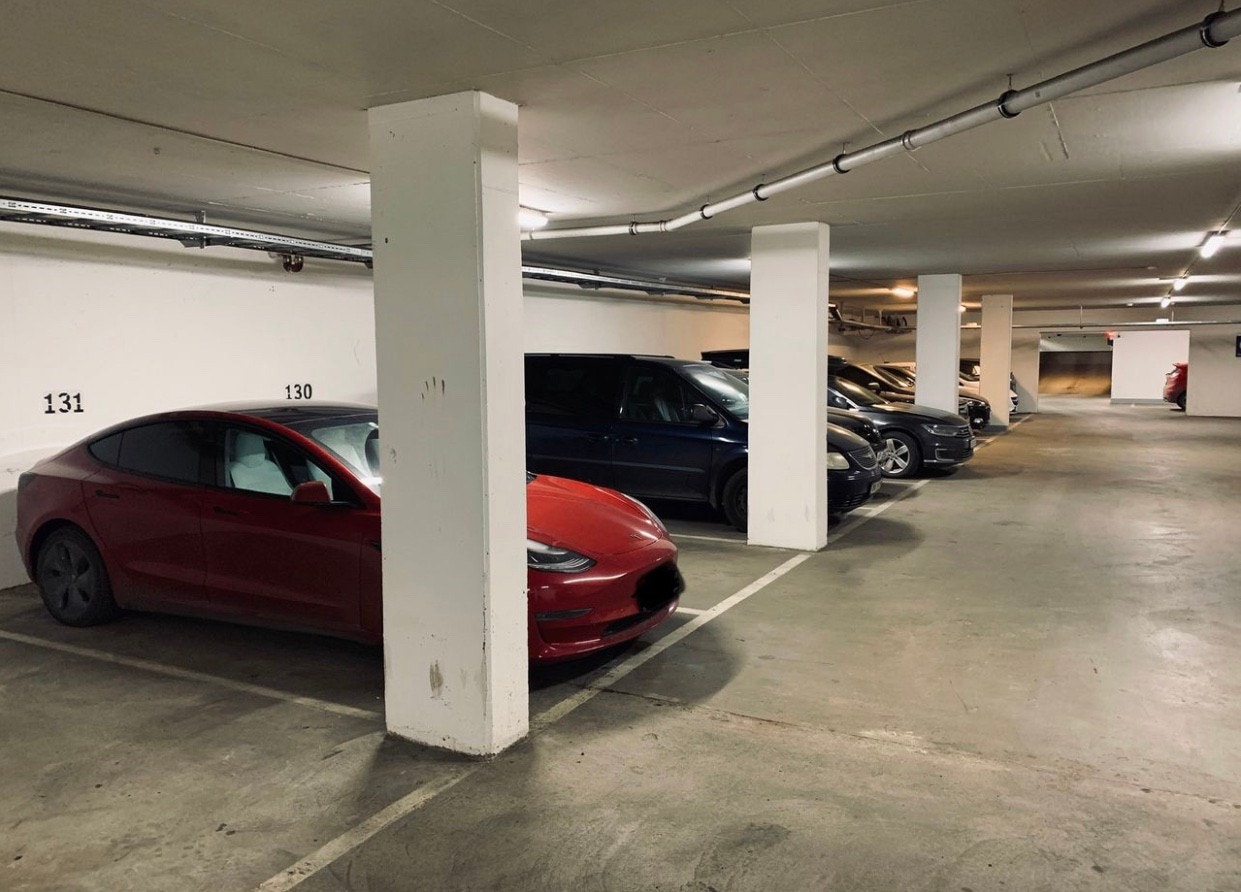 Plass 131 Galleribilde
